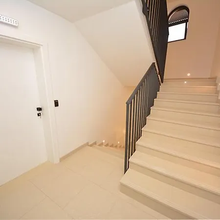 Miss Saray Apartment *
