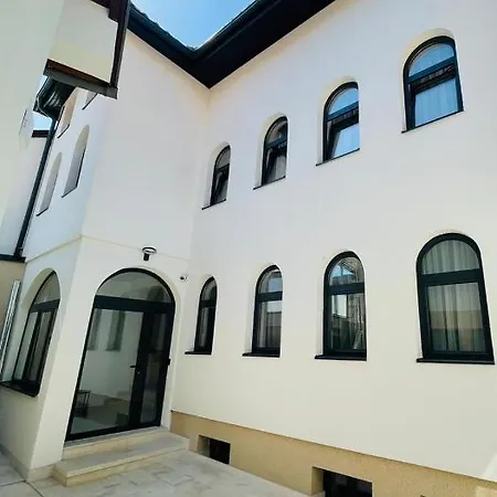Apartment Miss Saray *